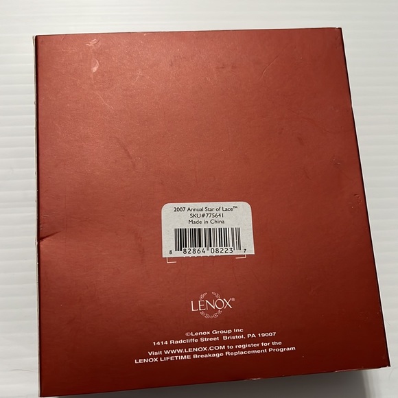 2007 Lenox Holiday Annual Star of Lace Ornament - Picture 2 of 4